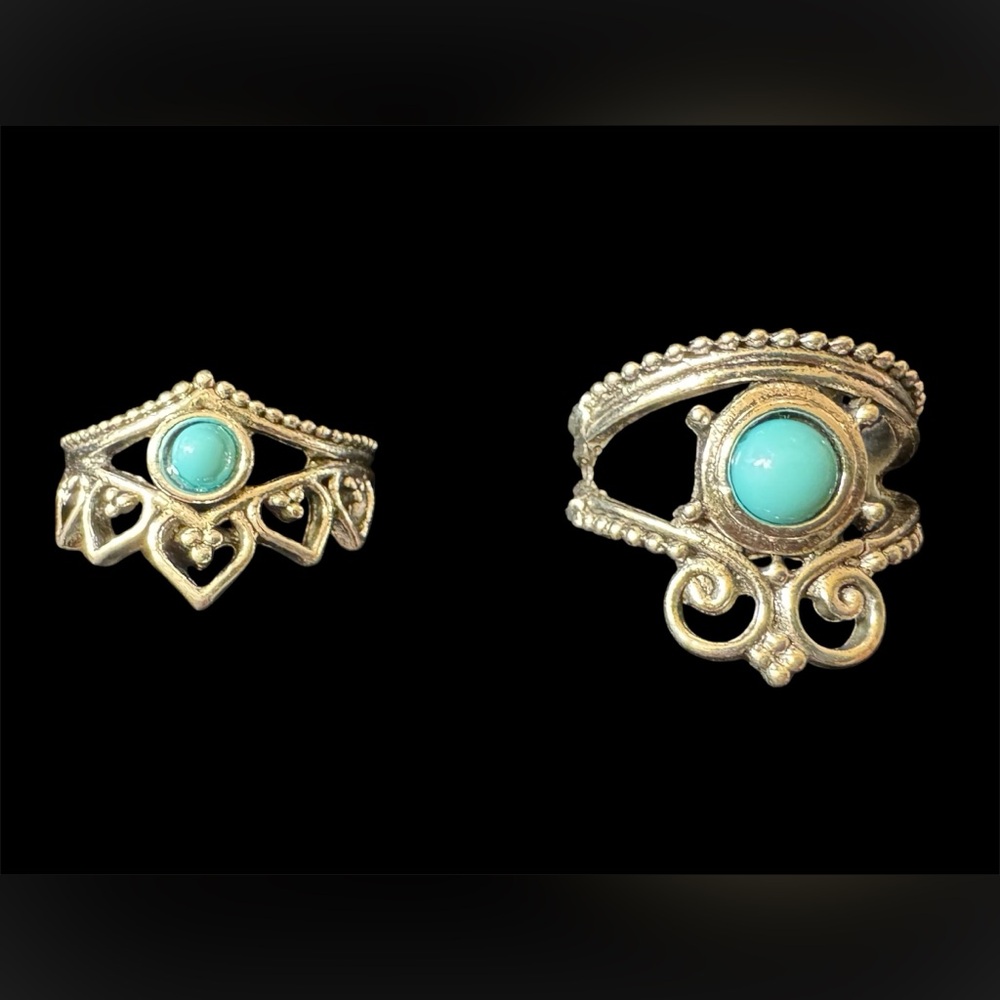NWOT Set Of 2 Vintage Inspired Rings Size 8